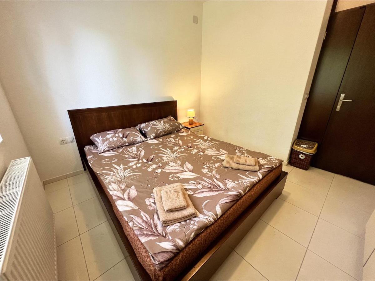 Majap hostel Ohrid Buitenkant foto