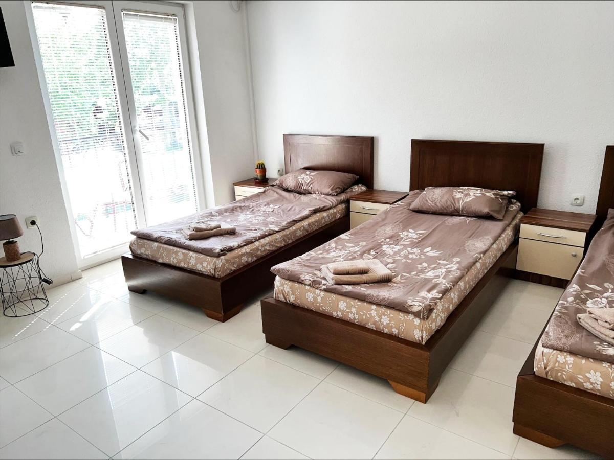 Majap hostel Ohrid Buitenkant foto